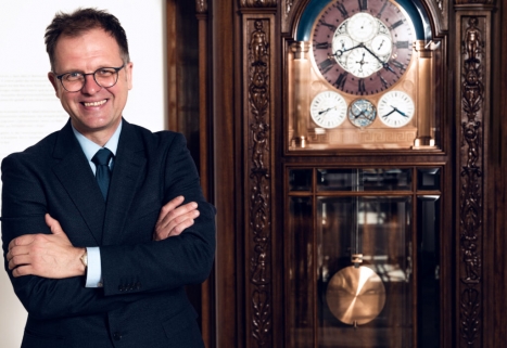 Dr. Ulf Molzahn neu im Deutschen Uhrenmuseum - Dr. Ulf Molzahn leitete mehr als zehn Jahre das Historisch-Technische Museum in Sömmerda; Foto: Deutsches Uhrenmuseum/ Rene Gäns